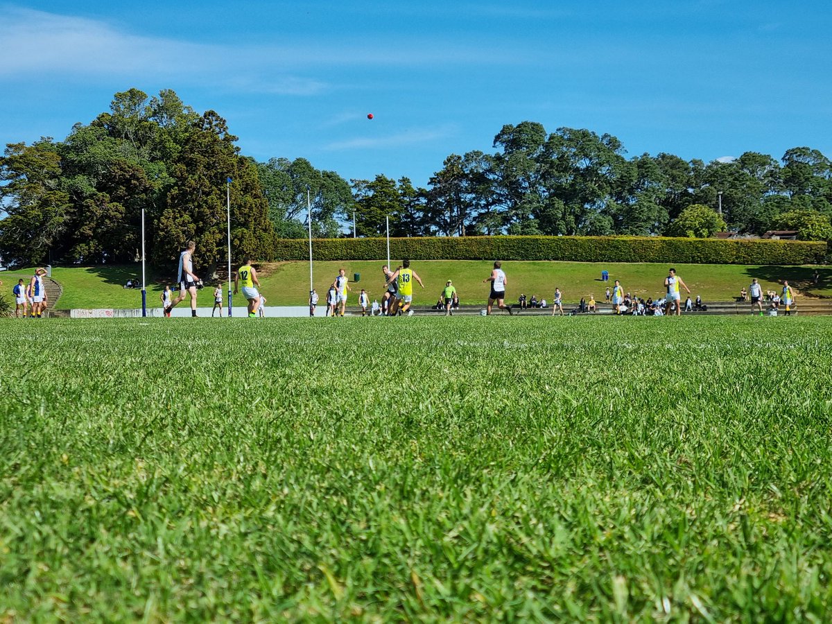 ConceptSports's tweet photo. A great way to spend a spring afternoon watching some footy in New Zealand! @AFL @AFLNZ
Howick Hornets v Waitakere Magpies. https://t.co/JD6NJ5dLgs