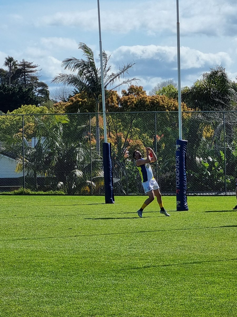 ConceptSports's tweet photo. A great way to spend a spring afternoon watching some footy in New Zealand! @AFL @AFLNZ
Howick Hornets v Waitakere Magpies. https://t.co/JD6NJ5dLgs