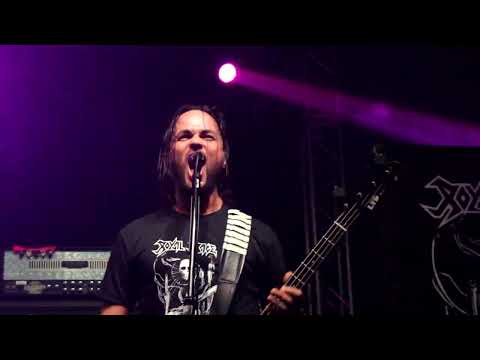 Royal Rage: Assista ao vídeo de "Real Dolls", gravada em show com o Cannibal Corpse dlvr.it/SYWT8T