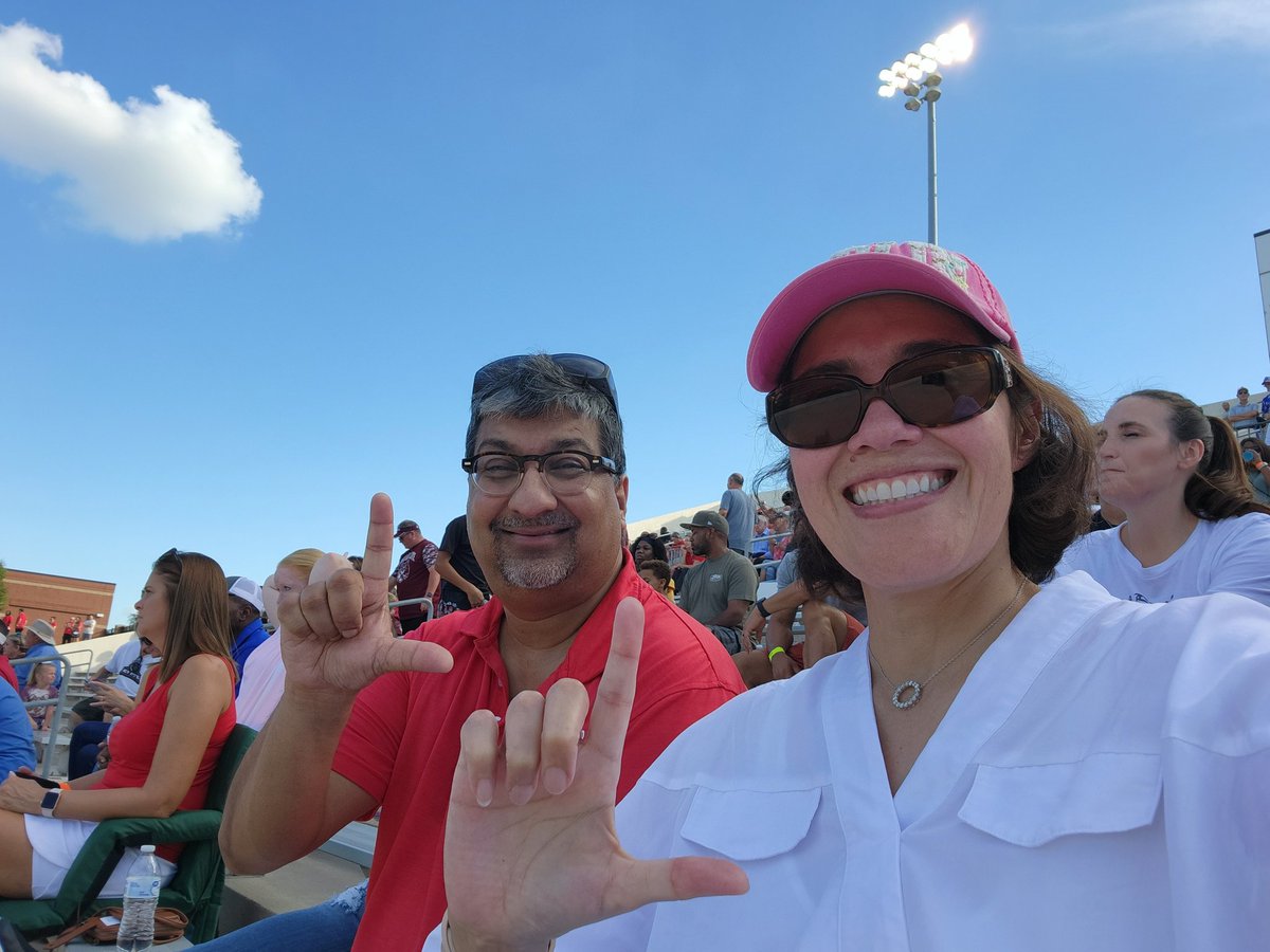 TweetingHydro's tweet photo. Raising "L"  Can't wait! #LRaiser https://t.co/pkakEZir8j