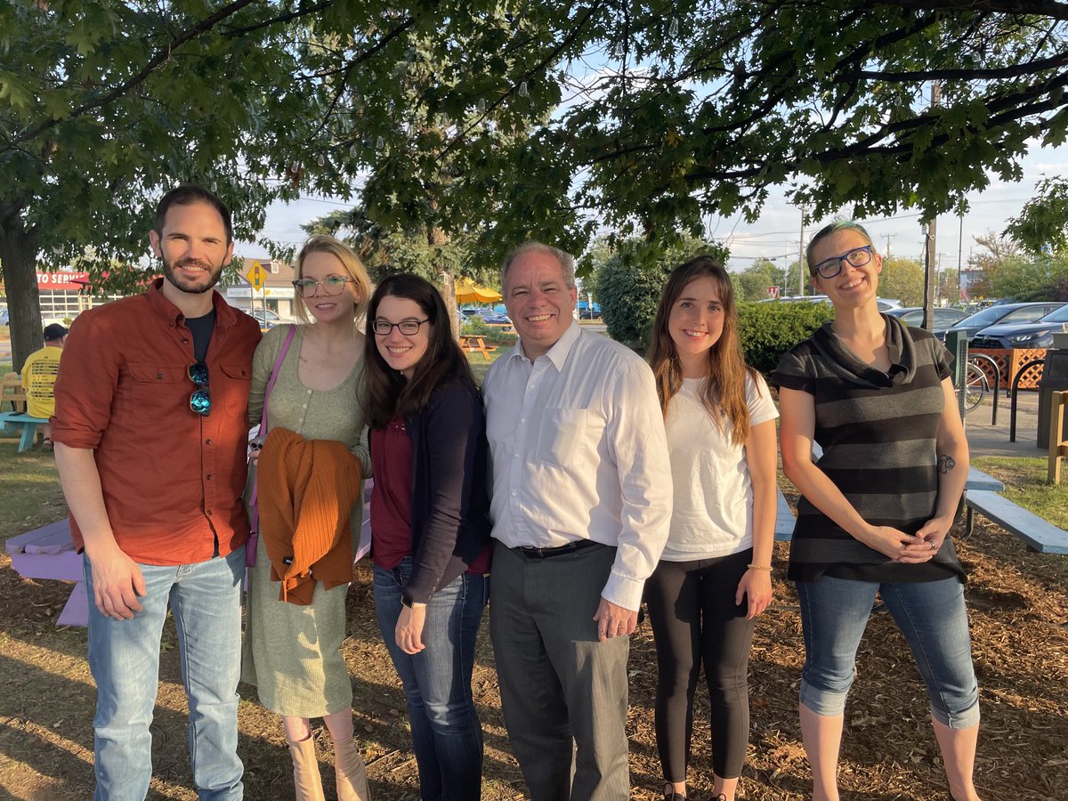 ibddoctor's tweet image. The post-meeting photo from #P2PEP22 with ⁦@DanSharpIBD⁩ ⁦@SaraRingerSharp⁩ ⁦@DrNaftaly⁩