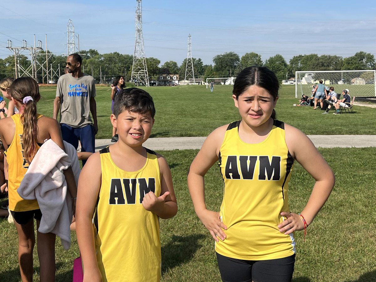 AVMXC's tweet photo. Vikings at the start line today at the Richland Invite! We had a lot of great personal bests today! https://t.co/EGM39hjrzT