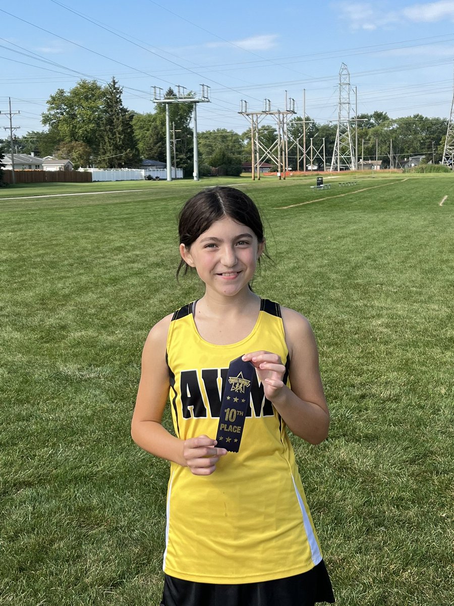 Emily Mertes ran a tremendous race today and finished in 10th place in the girls two-mile race! #beelite