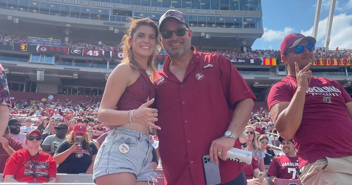 Great time <a href="/GamecockFB/">South Carolina Football</a> @BarstoolUofSC <a href="/CoachSBeamer/">Shane Beamer</a> has fans from Texas!