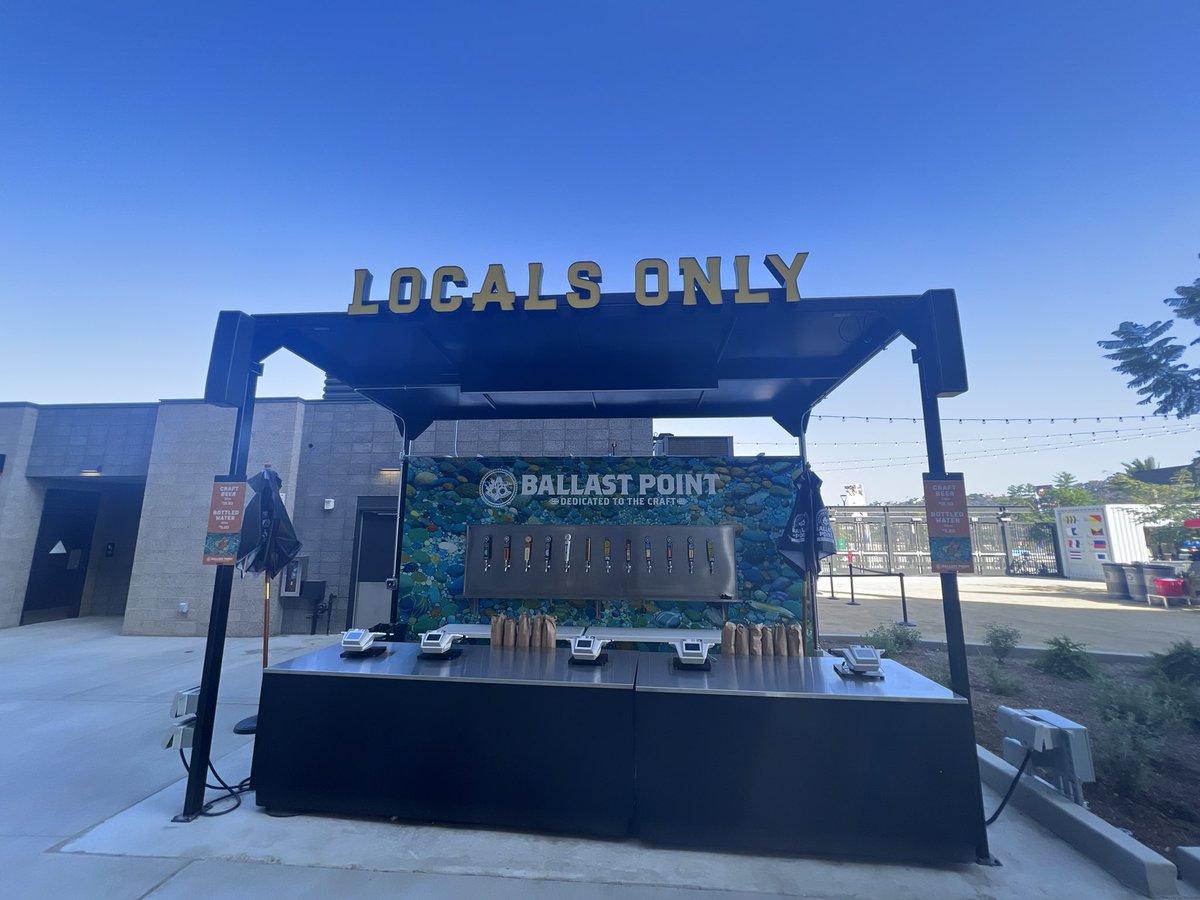 NotGarvin's tweet photo. If you’re at the @sandiegowavefc match tonight, swing by the Ballast Point beer stand and get yourself tasty beverage, and at the same time help us raise money for the @EmoBrownFound #DoingGoodInTheHood https://t.co/l0DfjbjJge