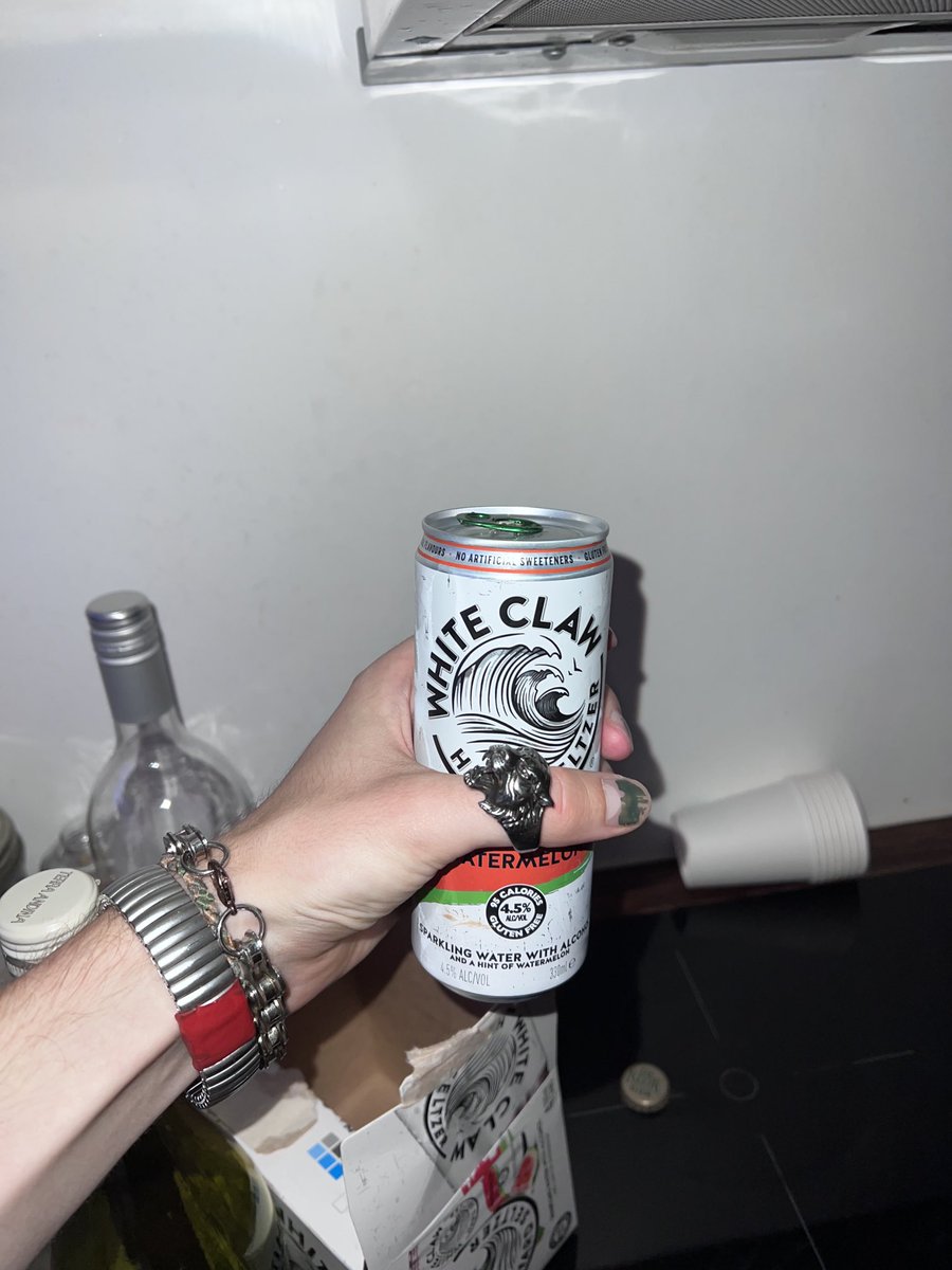 Tibosas's tweet image. #firstSip