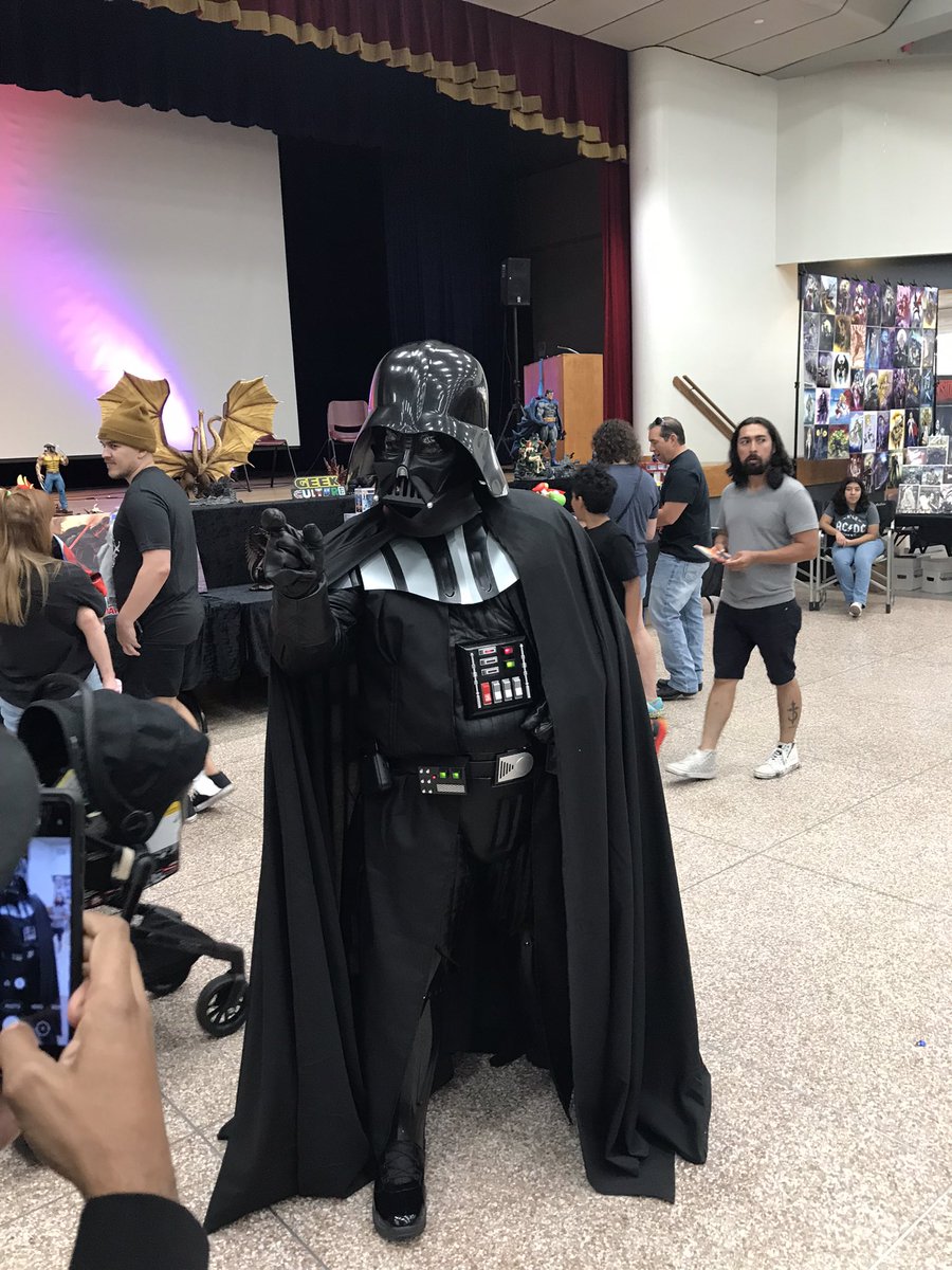 UBDooku's tweet photo. @alamocitycon was a blast seeing all the vendors and cosplayers https://t.co/HsQgZoBJn2