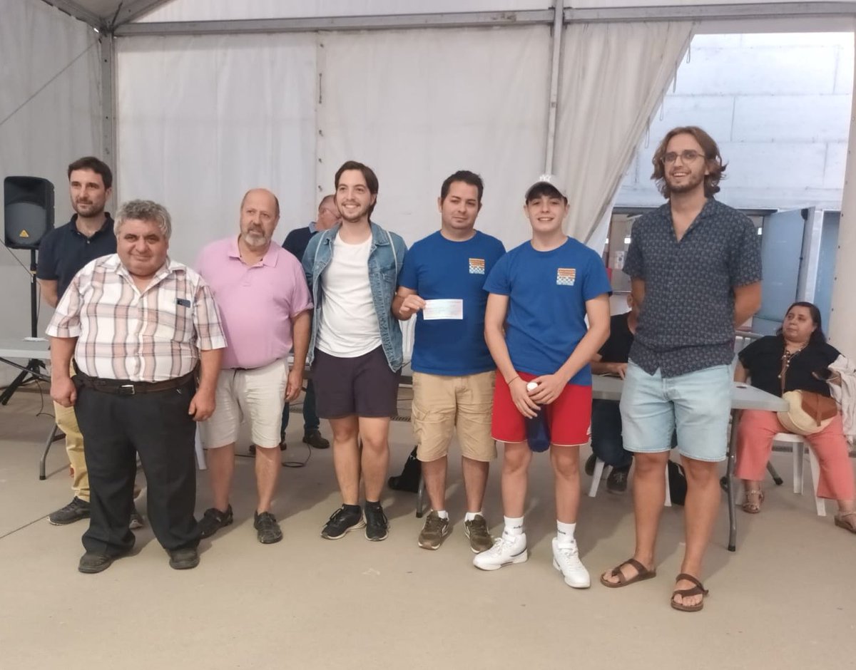 escacsgerunda's tweet photo. Hem estat cinquens al Torneig d'#Escacs de #Vilobi: Dani, Luis, Leo i Francesc. Bravo!
#EscacsGerunda #FestaMajorVilobi https://t.co/7sCrPutmhx