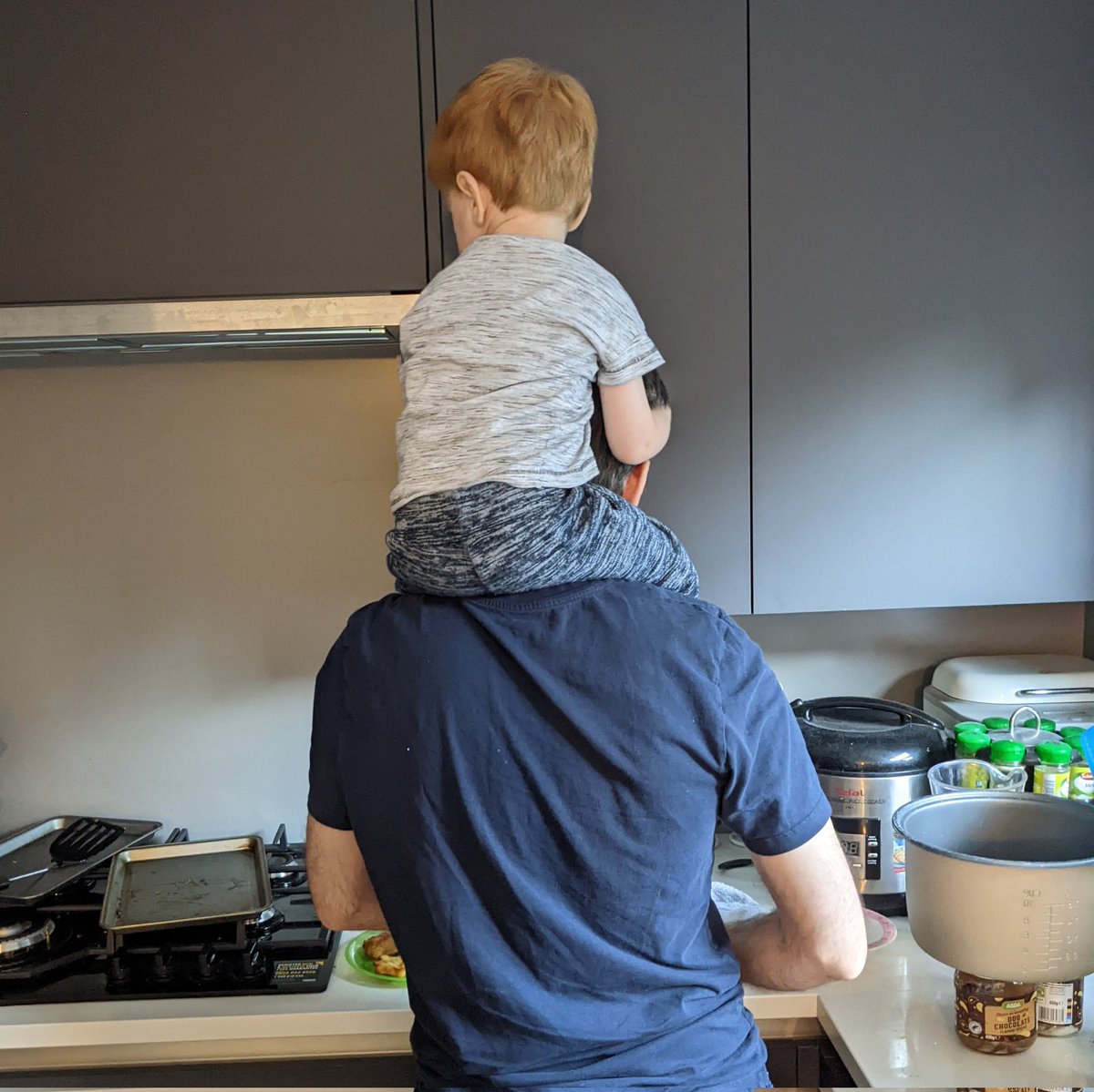 hmarlowauthor's tweet photo. How my husband made dinner this evening 😂❤️
#topparent #topparenting #superdad #hero #attachmentparenting #attachmentdisorder #attachmentparent #attachment #buildingattachments #superparent #superparenting #therapeuticparenting #therapeuticparent #gentleparenting #gentleparent https://t.co/6e0R5UXSrf