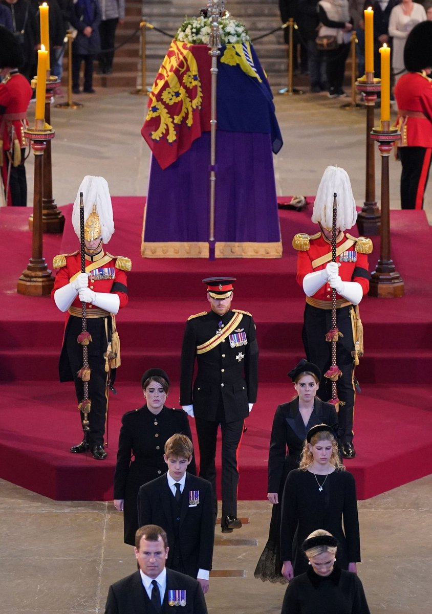 TvKhaleesi's tweet photo. When they refused for Prince Harry to wear his military uniform, he stood out like a King. When they allowed him to wear his uniform, he stood out like a King. Let’s face it, Harry just has that King energy. https://t.co/nYExCex9se