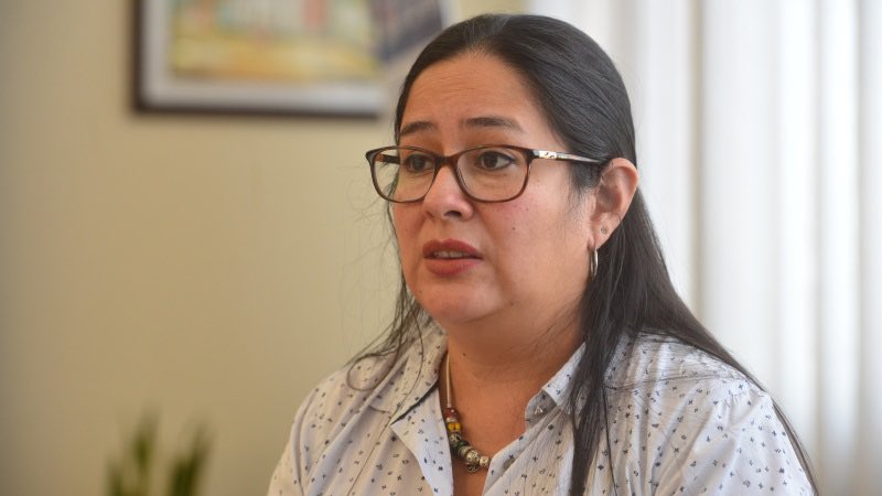 mensajaro's tweet photo. Ruth López y su esposo recibieron más de $11,000 en viáticos en TSE entre 2011 y 2013

Ambos se han desempeñado en cargos en el TSE desde 2009; ella incluso como asesora de corrupto @EugenioChicas, del FMLN. Además, recursos del Estado se usaron también para pagarle un diplomado. https://t.co/IXNow83HlX