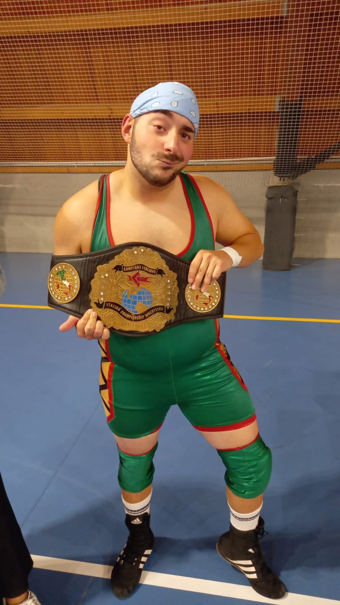 PanzeroW1996's tweet photo. Tonight I made the impossible, and made dreams come true
"too fat? Heavy? Can't fly?"
Just words, I prefer facts
@ICWwrestlingIT
New Cruiserweight Champion
#italianchampionshipwrestling
#wrestling #italiano #cruiserweight #pesi #leggeri #new #champion #nuovo #campione https://t.co/mR2HCeabIQ