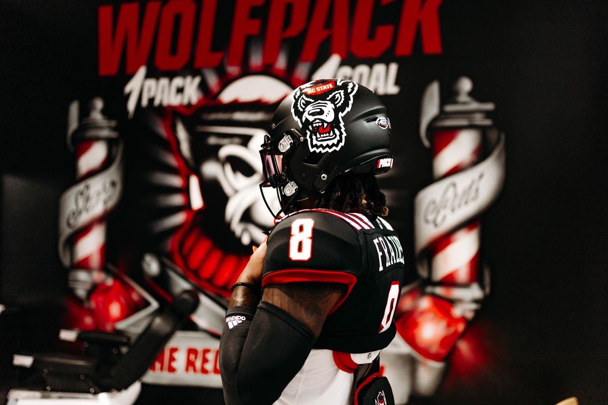 PackFootball's tweet photo. Pregame Recap ⚫️

#PackInBlack #HTT https://t.co/5SGErQsLkf