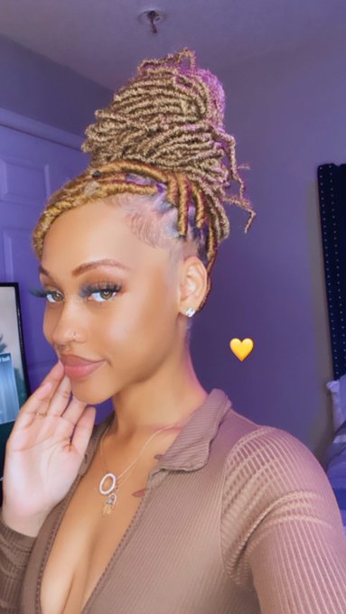 iamqueen_as