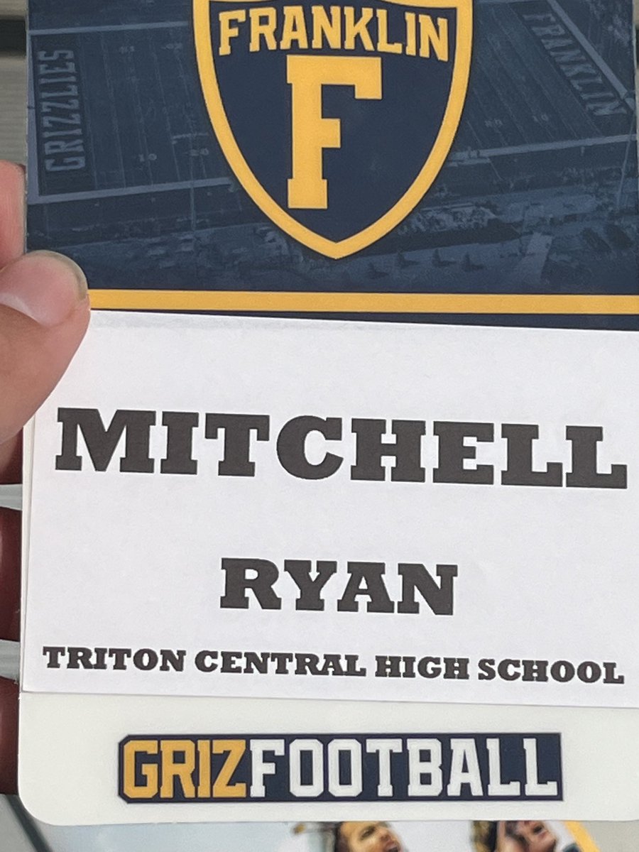 Mitchell934's tweet image. i would like to say thank you to ⁦⁦@AlanHensell⁩ ,⁦@Coach_Roz⁩ ,and ⁦@Coach_McElwain⁩ also the rest of the coach staff for the home game invite had a great time.
⁦@TheSupercop2366⁩ 
⁦@TCTigerFB4Life⁩