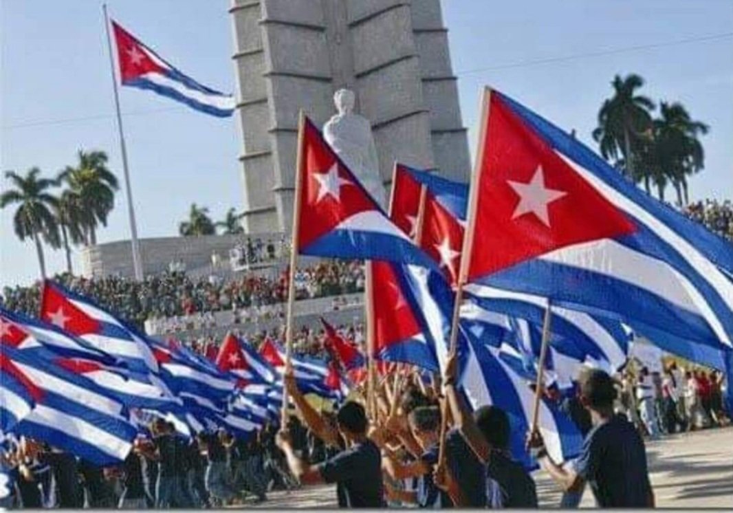 #YoVotoSí × #CódigoSí 👇
《No dejemos que las circunstancias y los prejuicios nos priven la posibilidad de tener MÁS DERECHOS. Convocamos a votar SÍ, por un Código que hará más plena a nuestra sociedad» <a href="/DrRobertoMOjeda/">Dr. Roberto Morales Ojeda</a>. Sí ×#Cuba Si × el #CódigoDeLasFamilias 🇨🇺