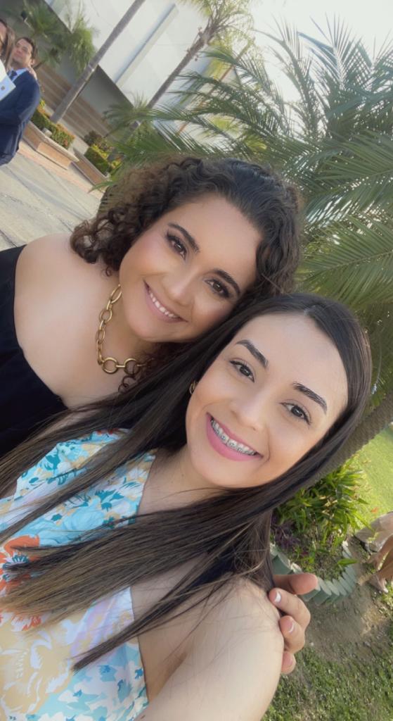 KarlaAlva05's tweet photo. My bff💖🥺 https://t.co/Vpvj9s4mRI
