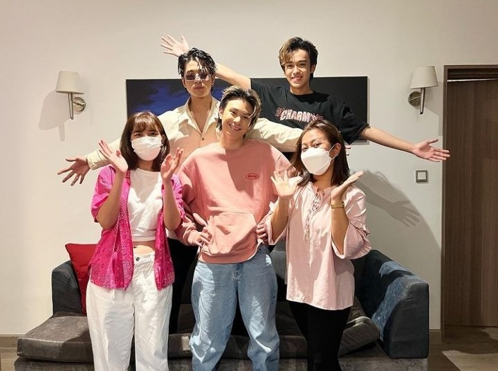 3rdLapatGallery's tweet photo. [UPDATE] b_beeny88 's Instagram Update
 #TRINITYSweetSundown 
#TRINITY3YearsDebut 

#TRINITY_TNT
#4NOLOGUE https://t.co/GTKJGiVsEr