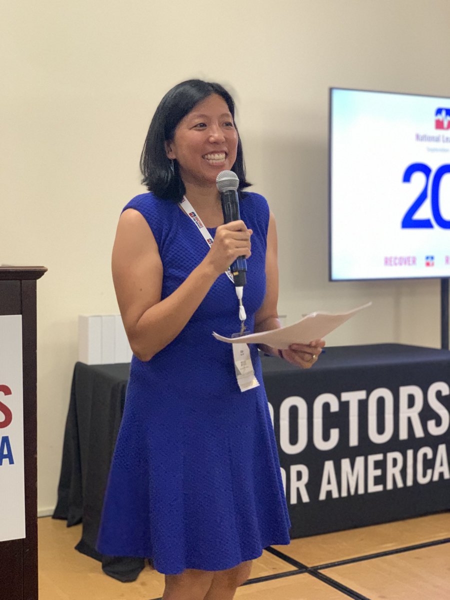 rabrazzak's tweet photo. ⁦@atychen⁩ introducing the ⁦@drsforamerica⁩ Founders Award for excellence and advocacy! #NLCChicago2022 https://t.co/KSoPGa9c86