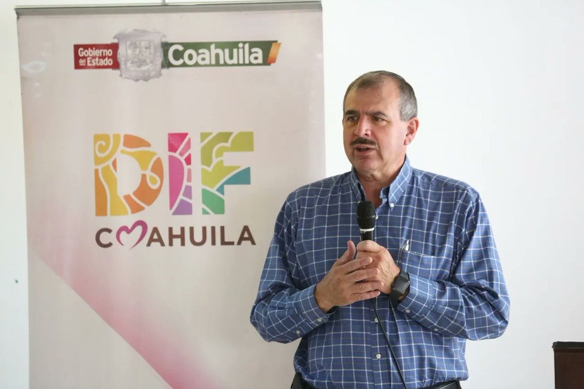 GobDeCoahuila's tweet photo. El Director General de @DIFCoah , Roberto Cárdenas Zavala, señaló que el trabajo para la mejora en la calidad del servicio que brinda el programa #UNEDIF es permanente. https://t.co/78WzQyqGRj