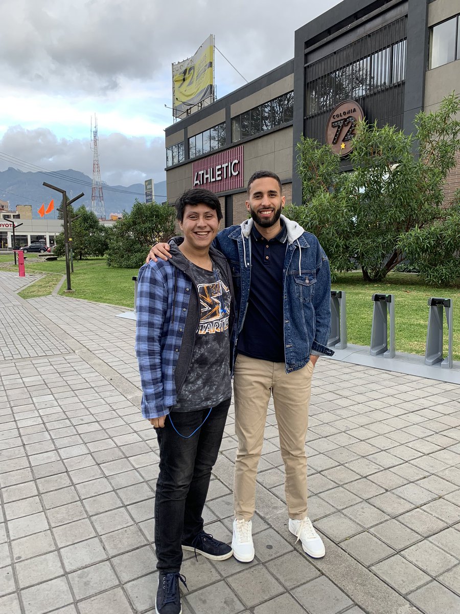 AnthoBits's tweet photo. Al empezar en este mundo, no imaginé nunca conocer a mis suscriptores y hoy conocí a este parcero que tiene una vibra increíble.

Nardo eres un crack.

@NARXD13 https://t.co/pt2wP8yulJ