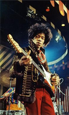 rickyricksmusic's tweet photo. Photo - Jimi Hendrix   (yea or nay) https://t.co/mmHNWSUcRz