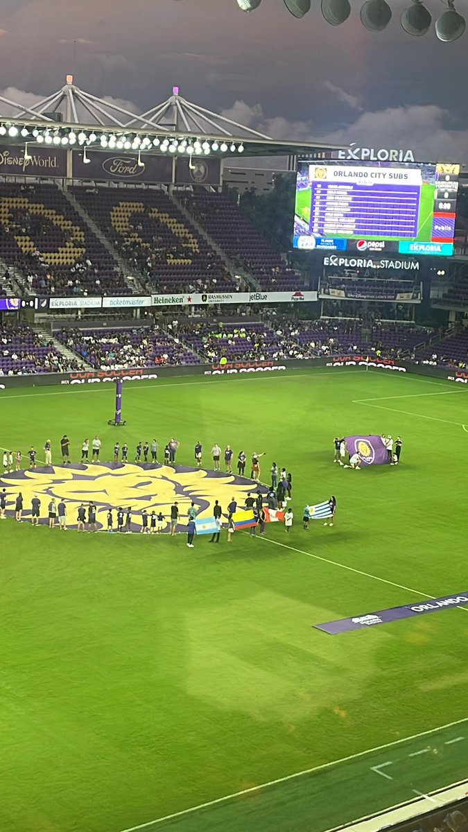JitWentBugMode's tweet image. #OrlandoCity commemorating it’s players of Hispanic Heritage this month with a special flag display 
🇦🇷🇨🇴🇵🇪🇺🇾 #DaleMiAmor