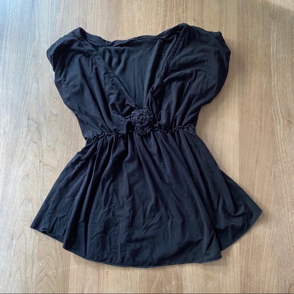 HShovlin's tweet photo. So good I had to share! Check out all the items I'm loving on @Poshmarkapp #poshmark #fashion #style #shopmycloset #madewell #tommyhilfiger: https://t.co/QS3kpDuhh6 https://t.co/wZZEf1xEri