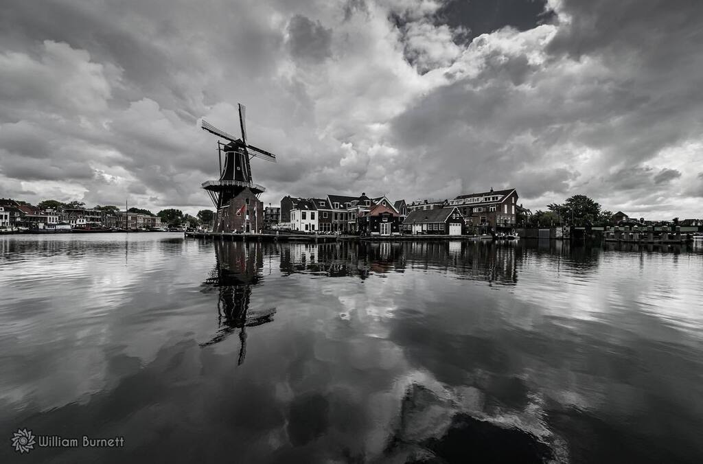 willburnett's tweet photo. #netherlands #cycle #cycletouring #2019 #throwback #nikon #nikonphotography #nikond750 #excellent_structure #reflection https://t.co/1H336yxg7d https://t.co/mxjH9XZiv5