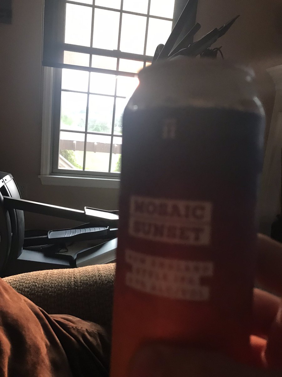 bmactuary's tweet photo. @RossTuckerNFL @RealGlenMacnow @PaulPabst @PaulRobertsCuse @NickSingletonn @BigDuke50 @BadgleyBruce @psufootball @williams_jven @AlchemistBeerCo https://t.co/AnLdfpv1SA