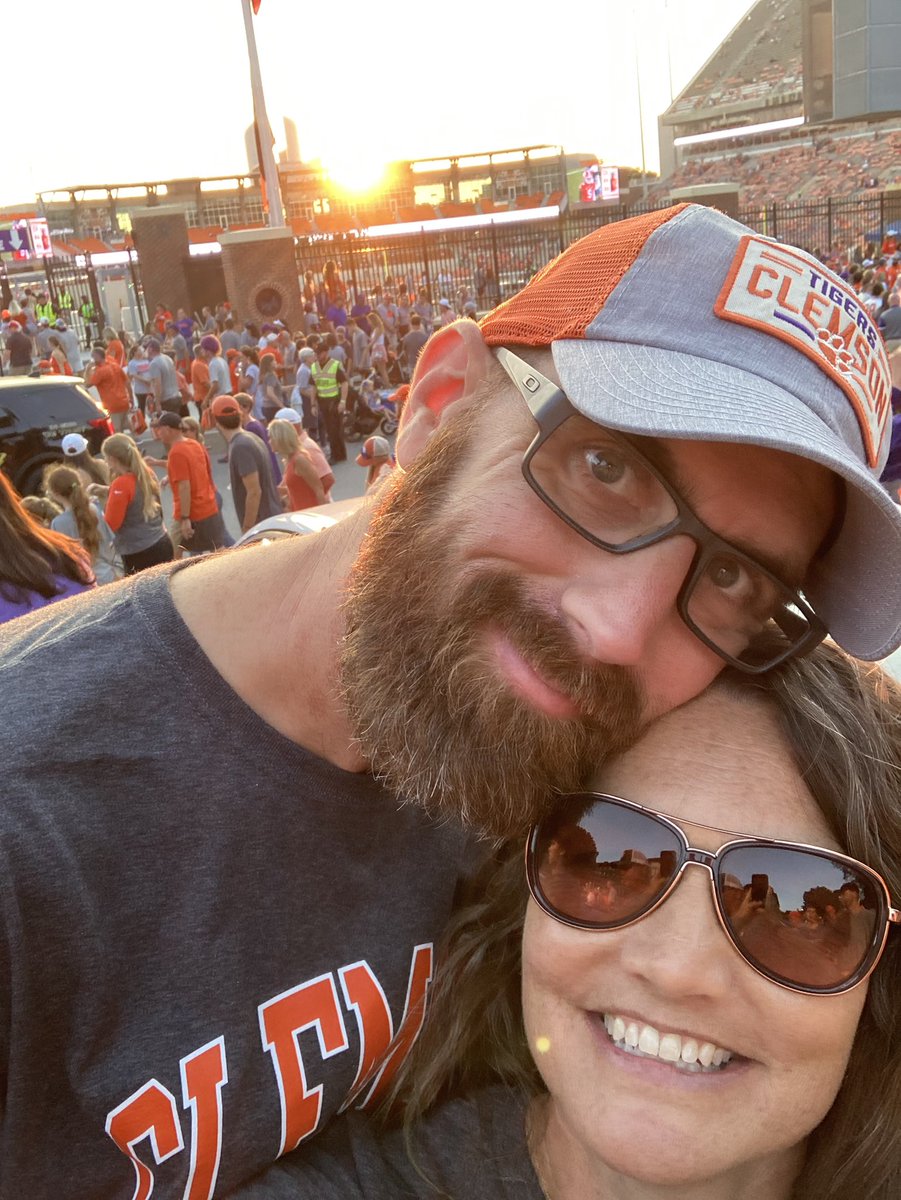 stephanieinchs's tweet photo. First time in #deathvalley #bestinthegame https://t.co/xP6gslexRx