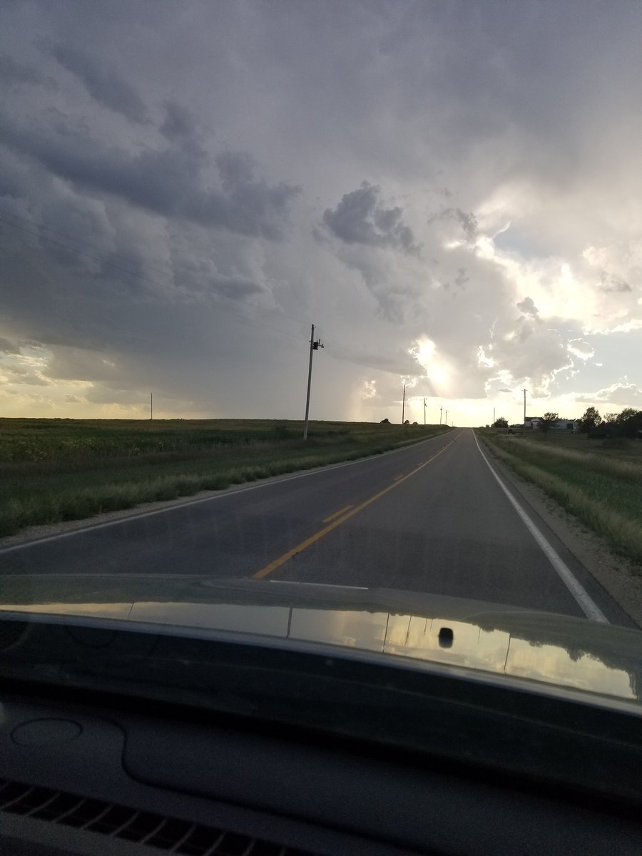 961hannah's tweet photo. Rain dance anyone?? #kswx https://t.co/tJ10K466dC
