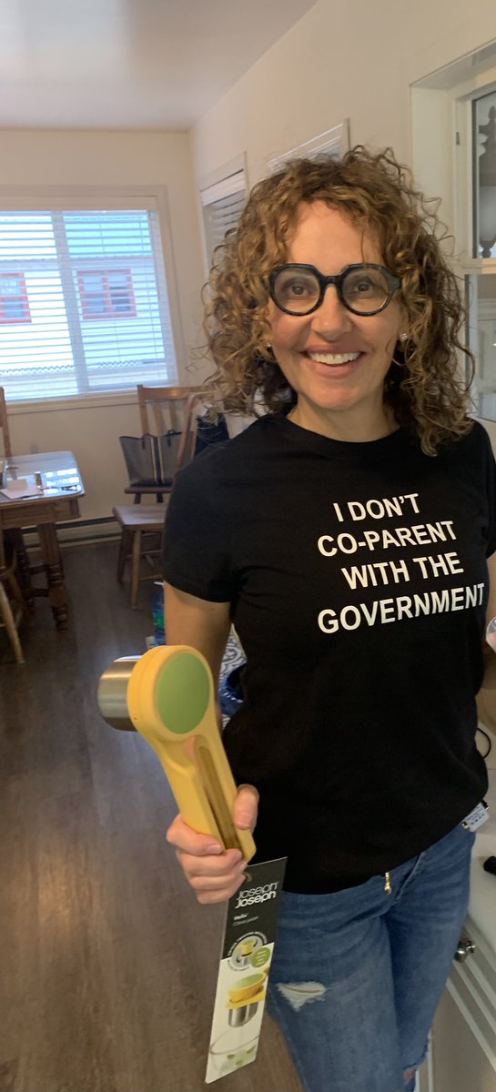 3christine5's tweet image. I’m a 56 yr old happily married woman to an amazing man. We have 3 children. I’ve been a nurse for 36 years. Love Jesus, my family and friends and grateful for all of it💜#TrudeauMustGo