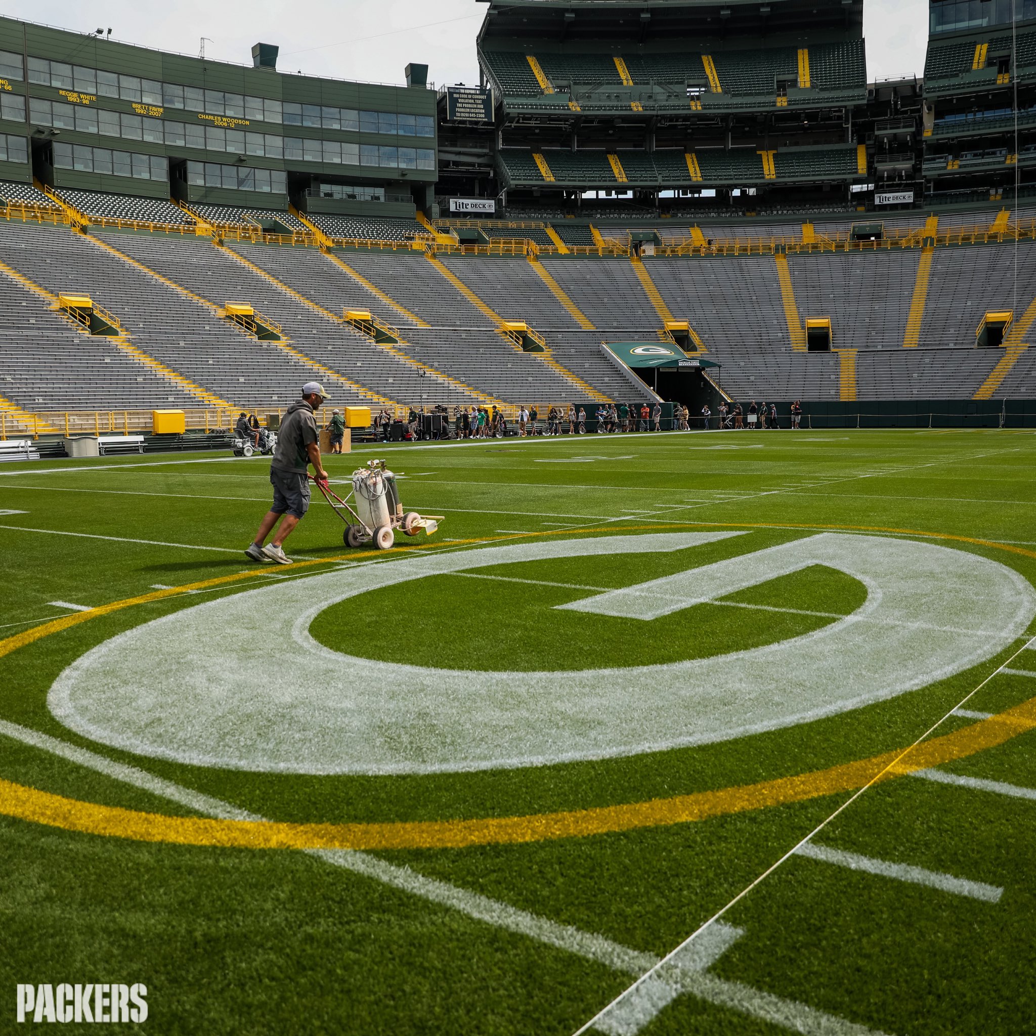 Green Bay Packers on Twitter "Putting the finishing touches on