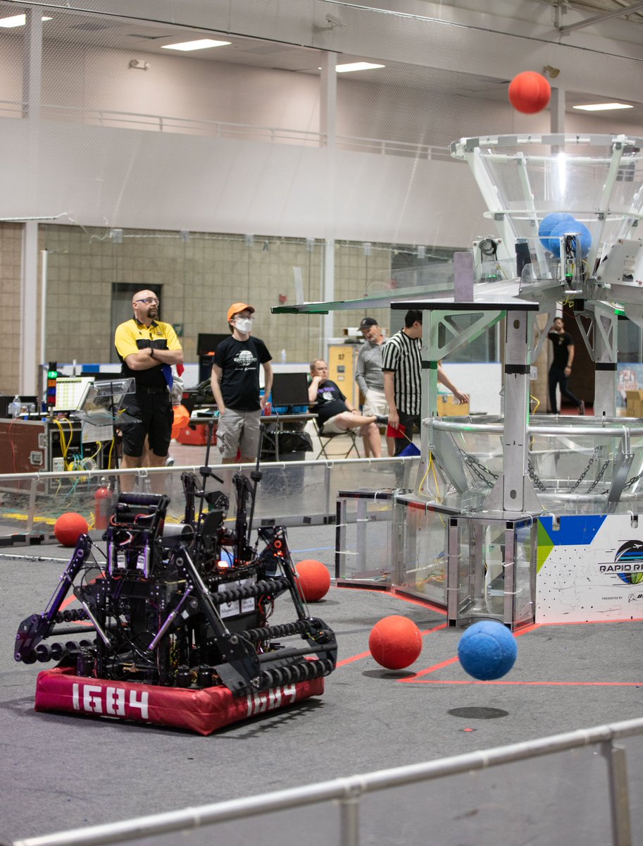 Nyx will be back in action tomorrow at Kettering University! 🖤
Watch us live: thebluealliance.com/event/2022mikk4 
#RapidReact #firstroboticscompetition 
#AlmostAllBlackEverything