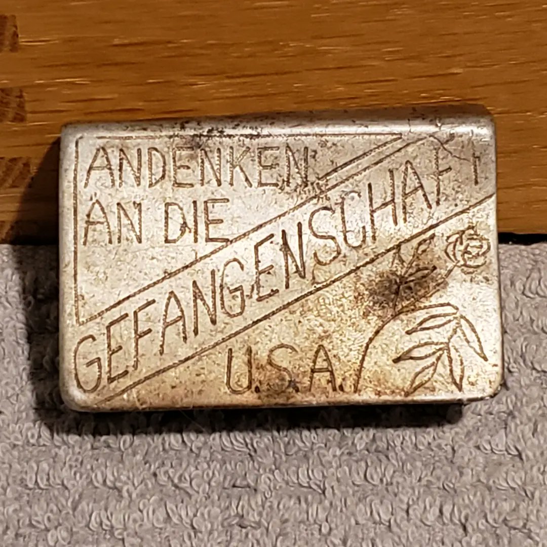 The_Jaunty_Crow's tweet photo. What's this and why does it matter? Find out on today's #ArtifactSpotlight. Link in bio.
#wwi #trenchart #matchcase #metalworking #humanrights #sowhat https://t.co/OFqZPZzatg