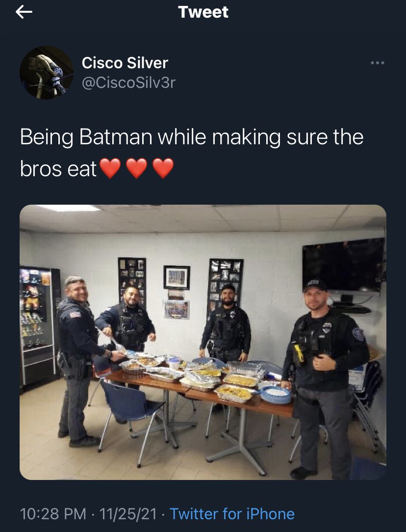 jessemayfair's tweet photo. @brodouche @pamelaa_nicolee Naaa, that dude is a for real cop https://t.co/l2j2JtQfJ3