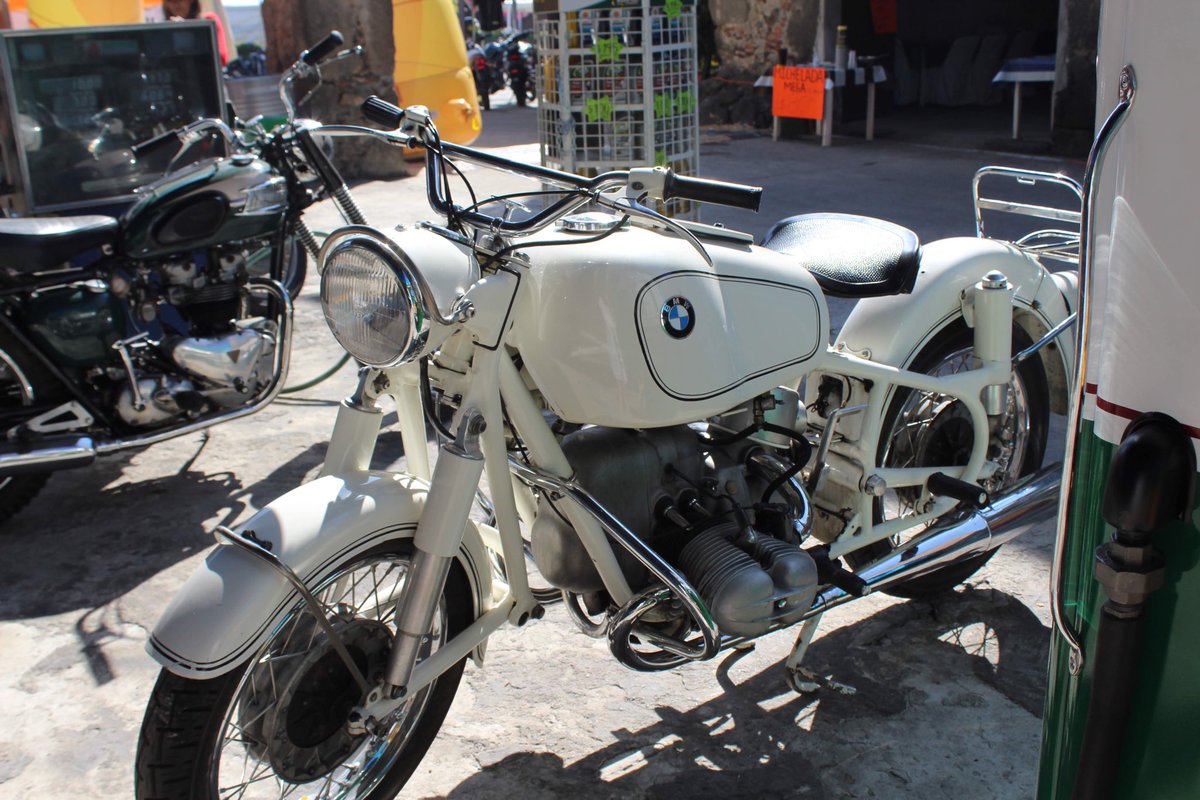 Morelosclassic's tweet photo. No te pierdas la oportunidad de ser parte del mejor evento de autos y motos clásicos y de colección de México.
Se parte de este maravilloso
#MagnoEvento #MorelosClassicShow 2022 
Aún estás a tiempo de inscribir tu auto o moto clásica sin costo, vía WhatsApp  al 777 1921700 https://t.co/SqqCuhMUXm