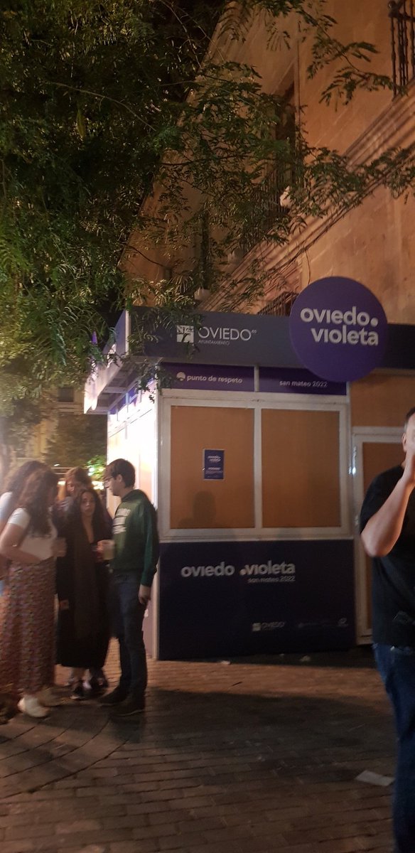 eli_jones's tweet photo. Y que no te pase nada! #sanmateo22 #oviedovioleta #cerradocuandomaslonecesitamos https://t.co/RKIf7kwGLq