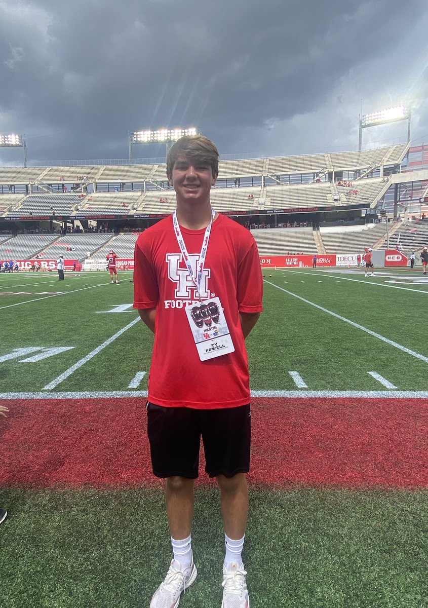 Had a great time at the <a href="/UHouston/">University of Houston</a> game today. Thank you <a href="/C_Forestier1991/">Christopher Forestier</a> and <a href="/CoachMCScott/">Mark Scott</a> Can’t wait to come back!!! <a href="/edw_athletics/">E.D. White Catholic High Athletics</a> <a href="/KyleLasseigne/">Kyle Lasseigne</a> <a href="/Chris_Sailer/">Chris Sailer Kicking</a> <a href="/CoachJacksonTJK/">Coach Brian Jackson</a>