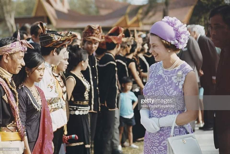 PassiveMiner_89's tweet photo. @RoyalFamily Beautifull queen indeed.. https://t.co/VRLoRKoZgh