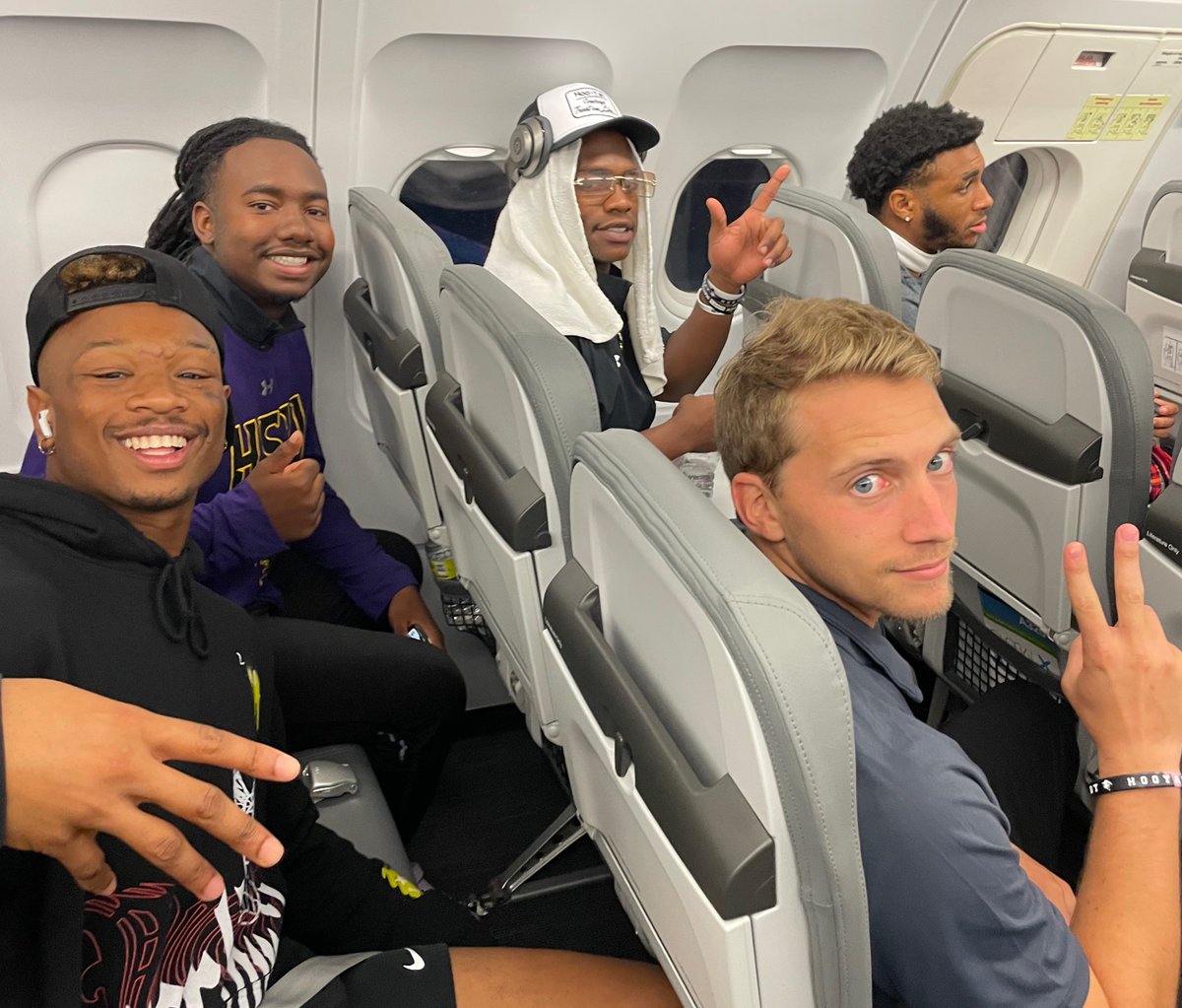 HSUAthletics's tweet photo. Win ✅
Shutout ✅
On the plane headed home✅

Next up: Saturday at 6 p.m. at Shelton Stadium against UMHB.

Get your tickets now at https://t.co/ChsUXVxrxu and pack that place. https://t.co/zewHXesd4V