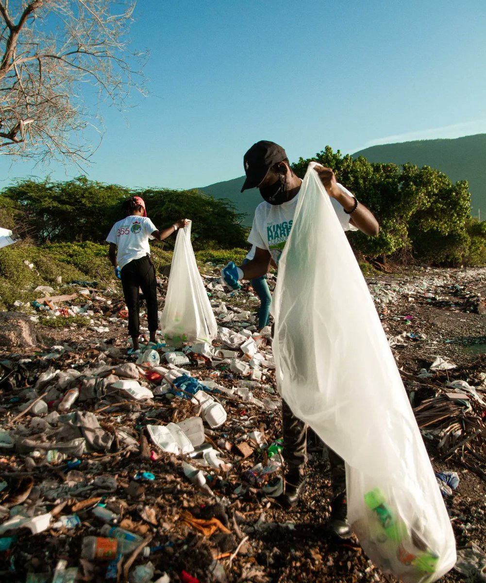 Nevpositivemeds's tweet photo. The Kingston Harbour is calling out for help! π’π’π’
Become a π #EarthHero π today and everyday!
πΈ @WizziDread
Location: Sigarny Beach
@GraceKennedyGrp
#internationalcoastalcleanup
#ICCDay2022
#CleanHarbour https://t.co/Asy4R3fTqG