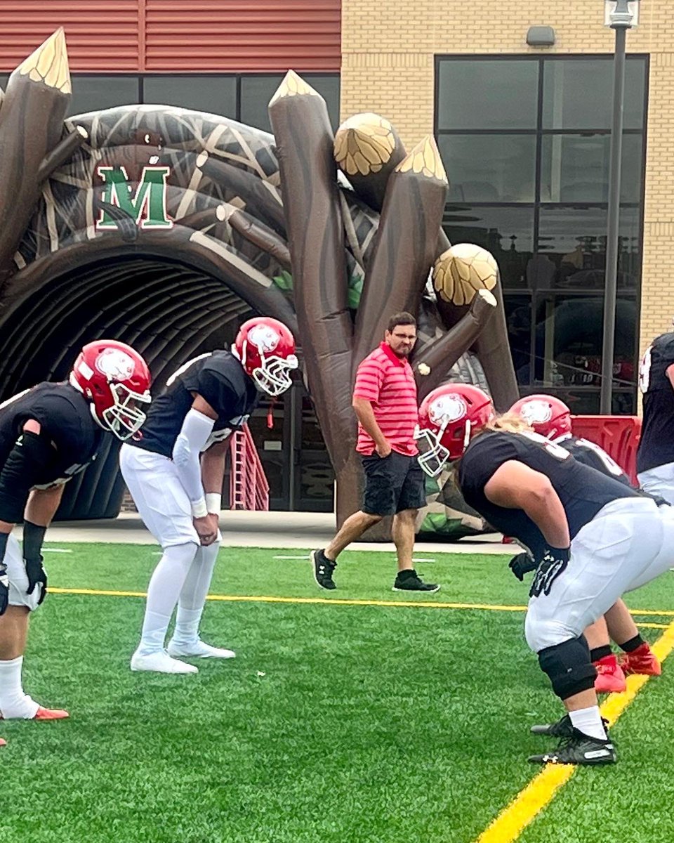 coachMcClain4's tweet photo. Reece’s first unofficial College Football visit at Minot State University D2 #WANDAMADE #PERRYMADE @Maurice3Mcclain @CoachFam @LaBelleCowboys @larryblustein @6starfootballFL @BlueGreyFB https://t.co/UgTnA3olSH