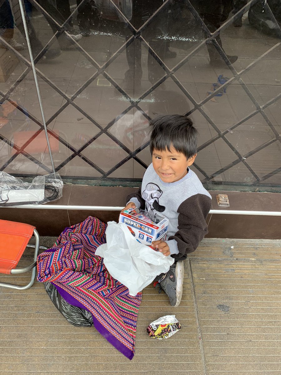 officialnenemu1's tweet photo. Todays office space, Lima Peru with #nenemusik #labouche #simonejay #ashleypaul - I walked passed an indigenous street vendor and her son. My heart went boom and I immediately walked into a store a brought this young man a little toy car. His smile made my day. Pay it forward! https://t.co/GpiIKQnv8U