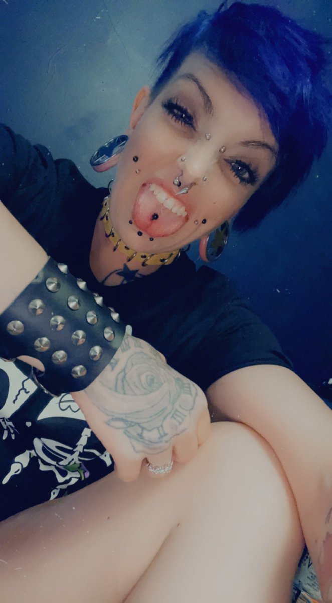 MoonWitch27's tweet photo. Lets have fun!!! Add me on snap #content #privaterequests #cashapp$moonwitch17 https://t.co/awDJ16RV6g