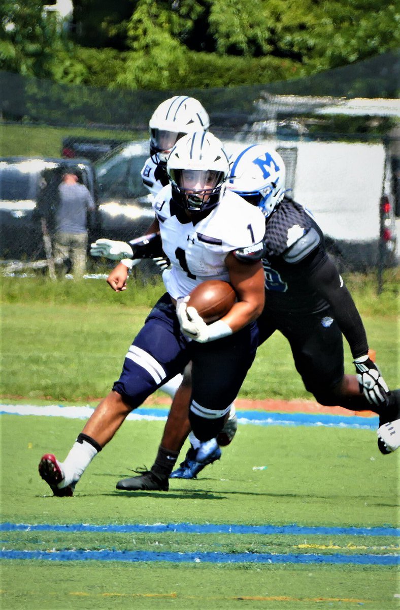 NANNPHOTO51's tweet photo. NJ HS Football Montclair vs Union City photos & digital at https://t.co/ex6QCy9kKN #UCFOOTBALLNJ #MTCMountiesFB #MtcLocalSports #UnionCityHS #HSSportsNJ #NewJerseyHSFB #EssexSportsNJ https://t.co/jrLOjb4cJd