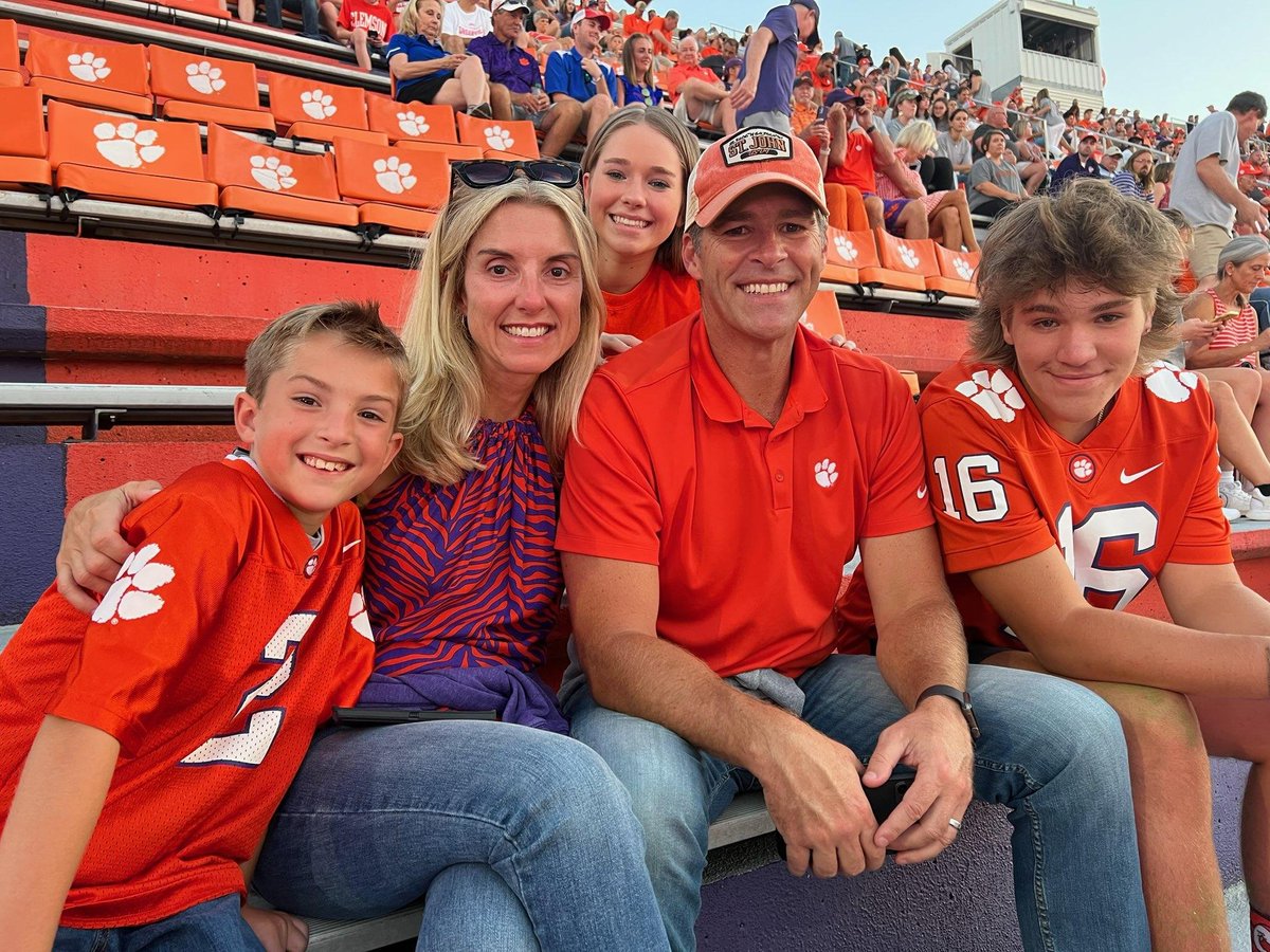 stratlake's tweet photo. Go Tigers! #bestinthegame https://t.co/gouRe88Bq3