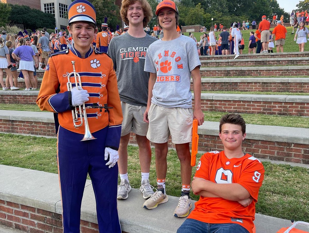 CTRTiger's tweet image. Go tigers!!
#TigerBand #ClemsonFamily #ThebandthatShakestheSouthland #allin #bestinthegame