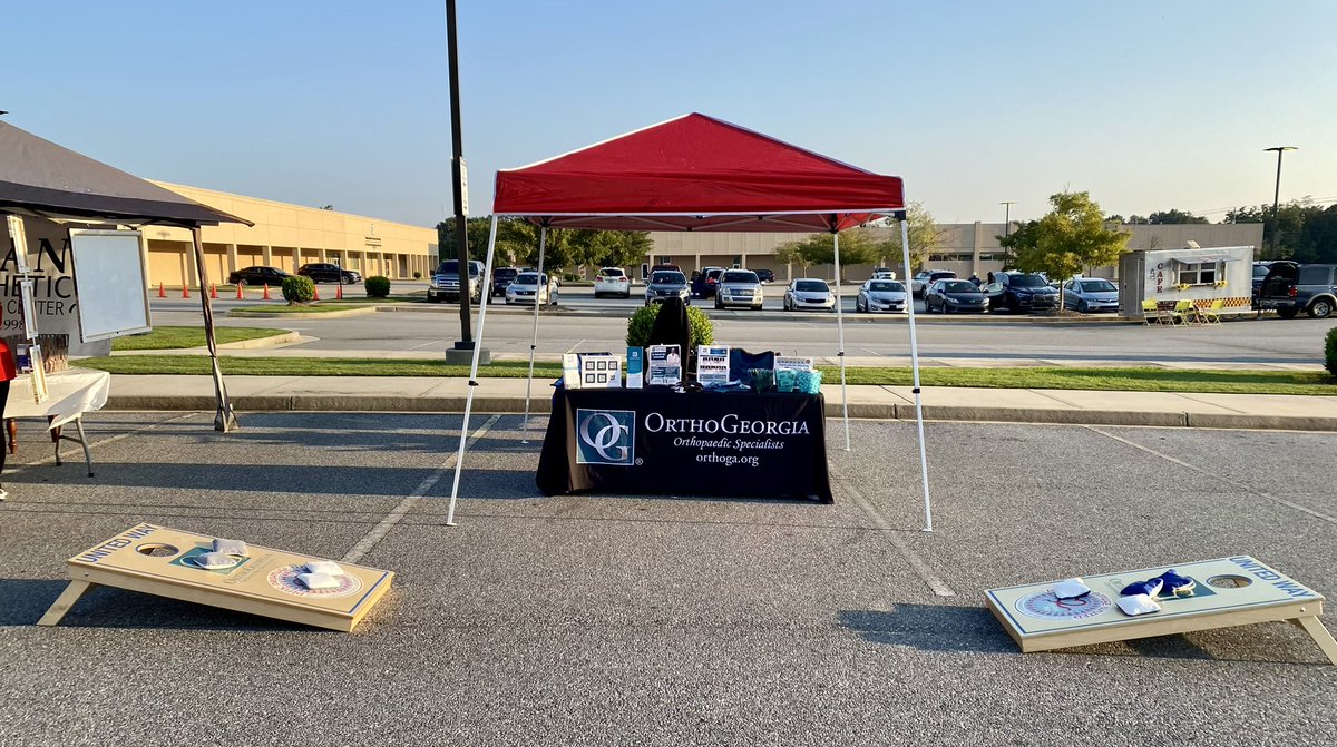 orthogeorgia's tweet photo. OrthoGeorgia is proud to be participating in the #HoustonHealthy Community Wellness Expo and 5k today!
#houstonhealthy #wellnessexpo #cornhole #houstoncounty #orthopedics #healthcare #wellness #stayactive https://t.co/8y7tT3dj1T